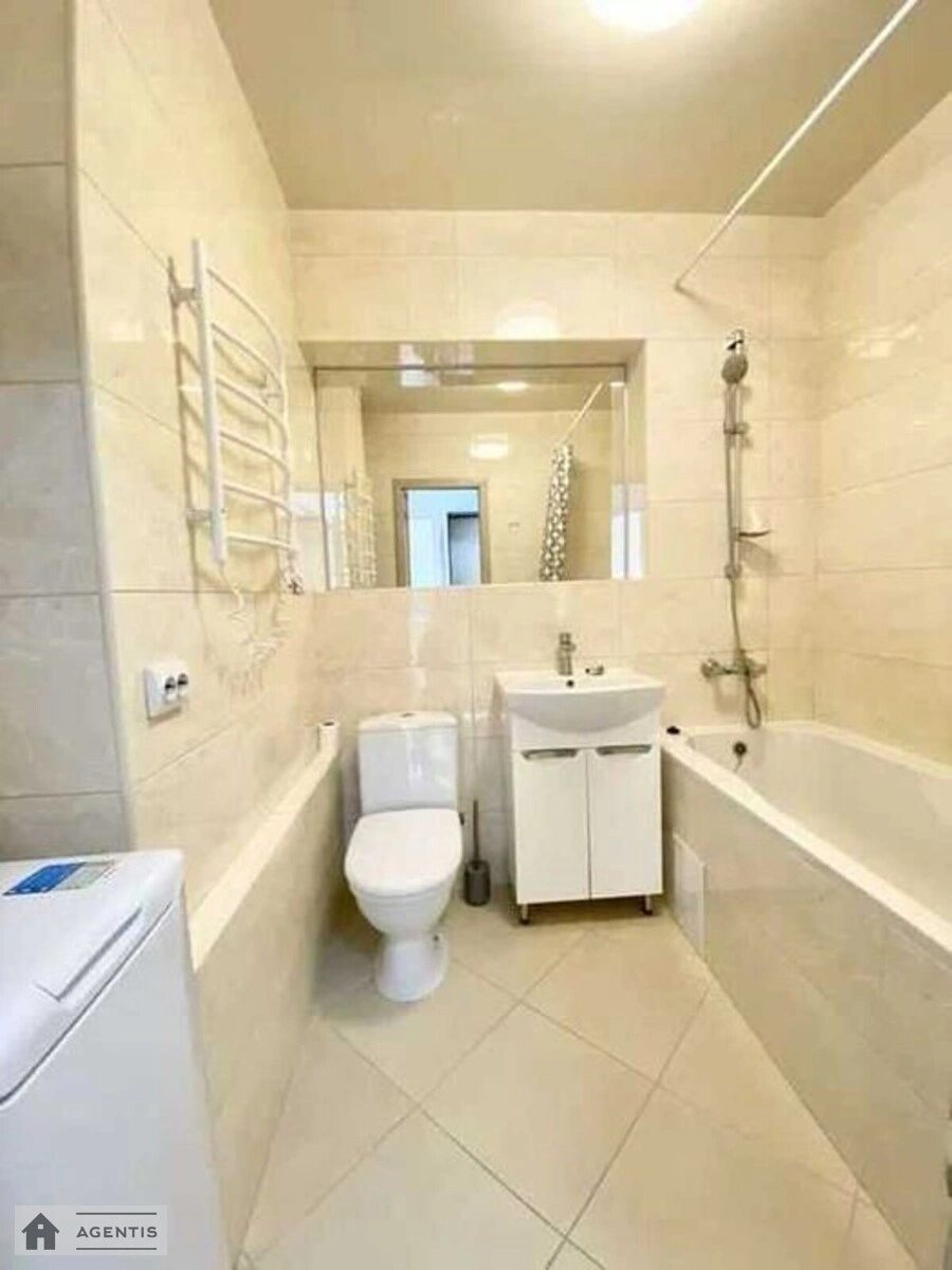 Сдам квартиру 1 комната, 55 m², 15 эт./25 этажей. Петра Калнишевського вул. (Михайла Майорова), Киев. 