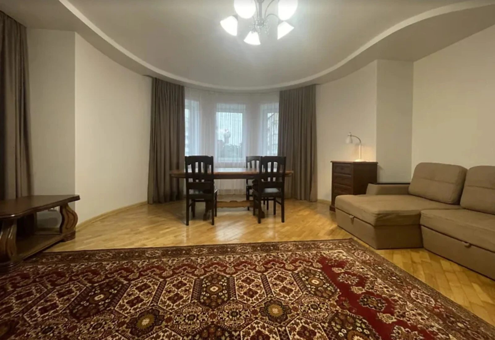 Apartments for sale 2 rooms, 88 m², 2nd fl./6 floors. Дружба, Ternopil. 