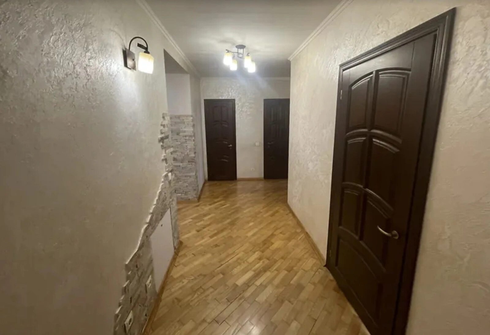 Apartments for sale 2 rooms, 88 m², 2nd fl./6 floors. Дружба, Ternopil. 