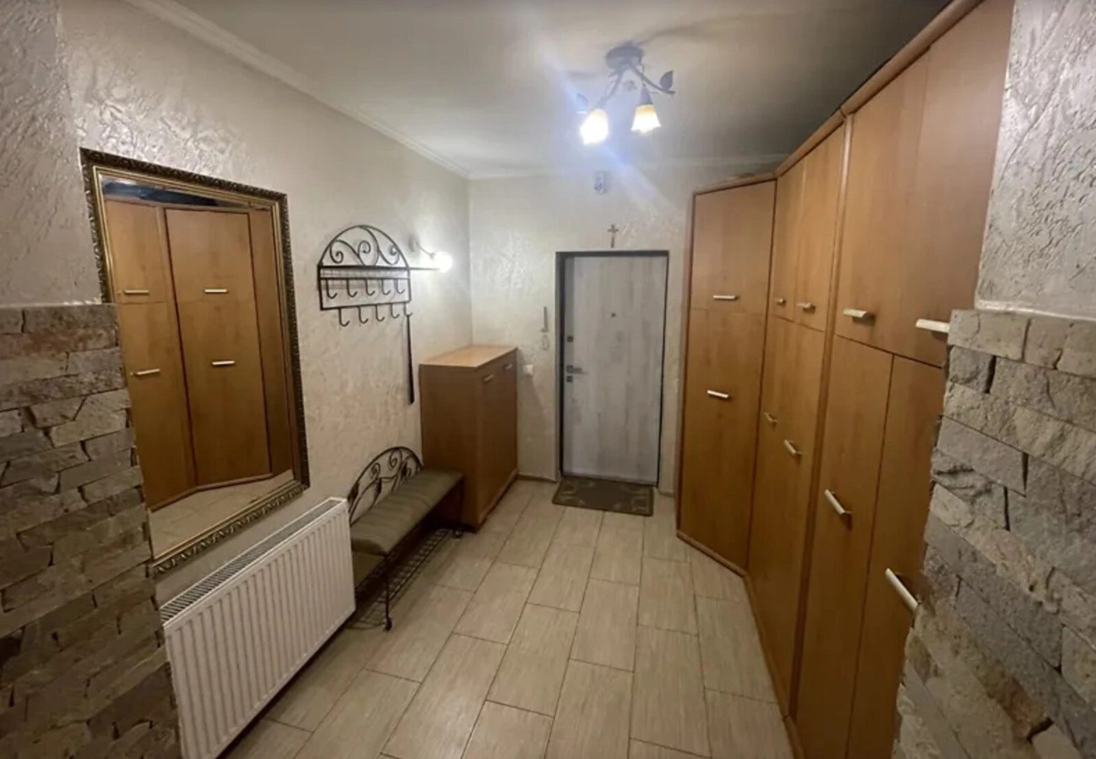 Apartments for sale 2 rooms, 88 m², 2nd fl./6 floors. Дружба, Ternopil. 