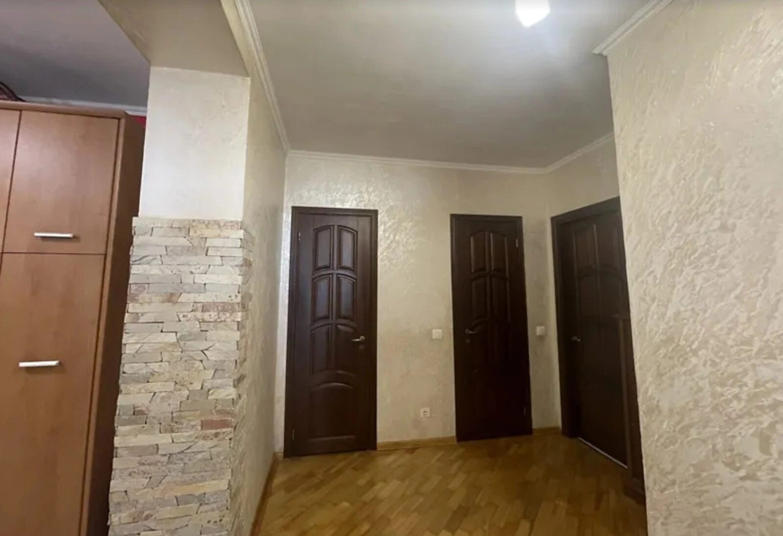 Apartments for sale 2 rooms, 88 m², 2nd fl./6 floors. Дружба, Ternopil. 