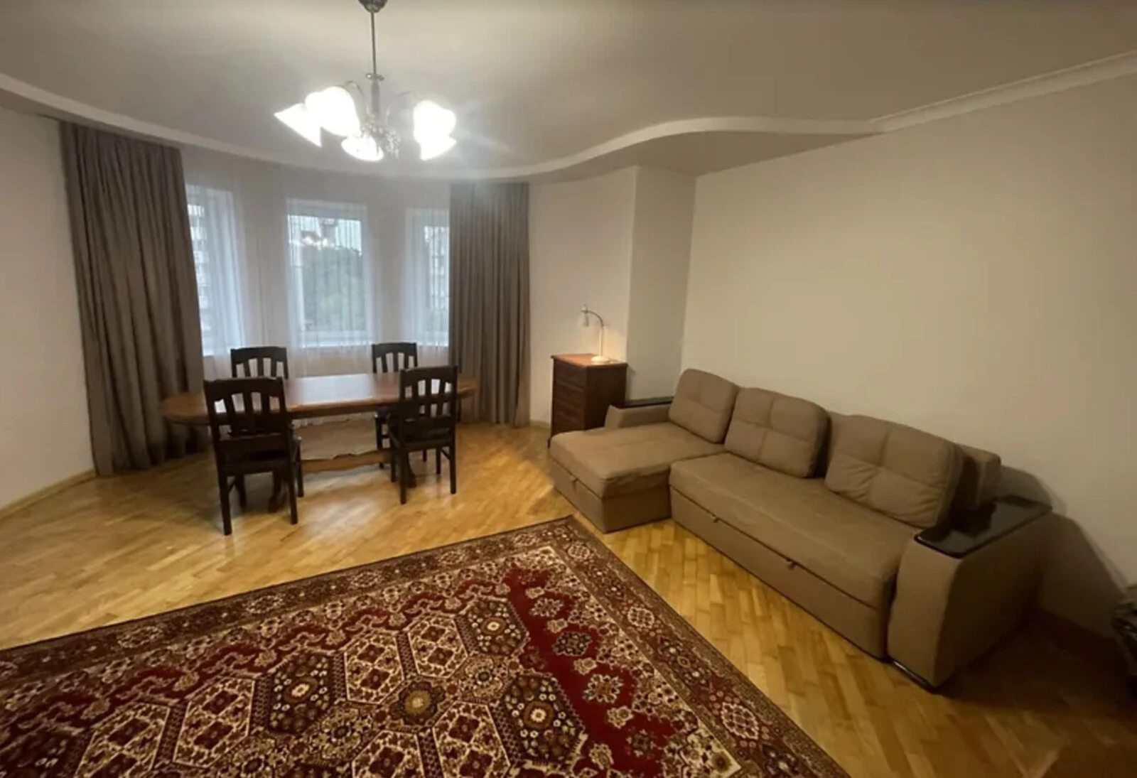 Apartments for sale 2 rooms, 88 m², 2nd fl./6 floors. Дружба, Ternopil. 