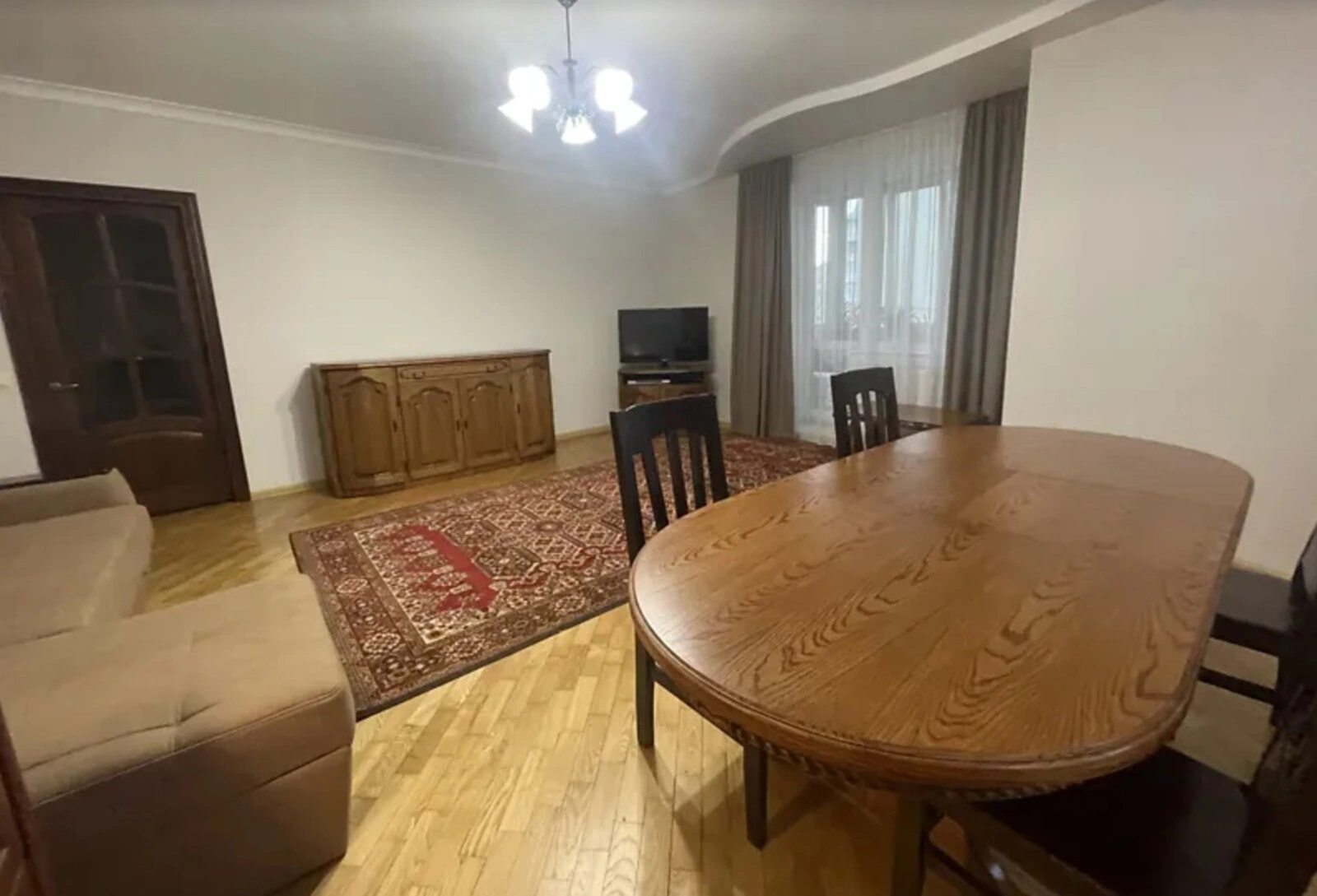 Apartments for sale 2 rooms, 88 m², 2nd fl./6 floors. Дружба, Ternopil. 