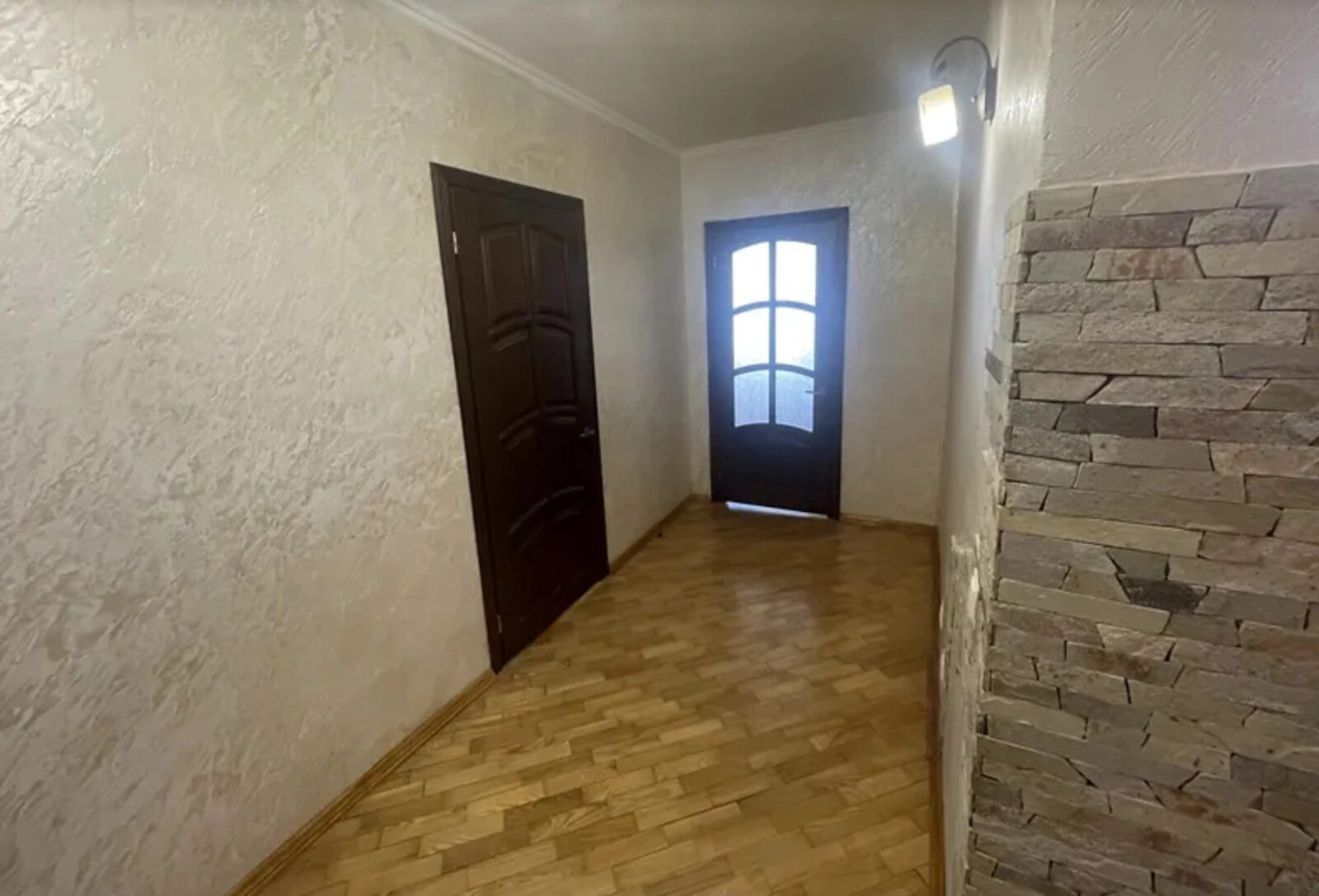 Apartments for sale 2 rooms, 88 m², 2nd fl./6 floors. Дружба, Ternopil. 