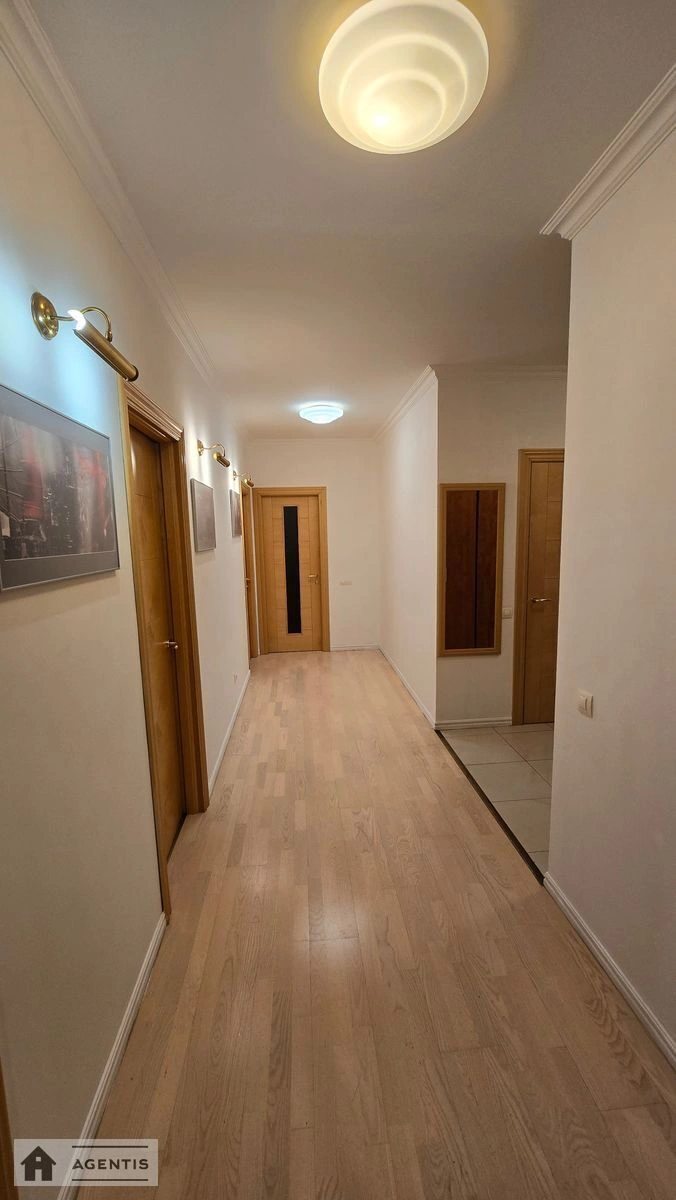 Сдам квартиру 3 комнаты, 110 m², 20 эт./23 этажа. 16, Костянтина Данькевича вул., Киев. 