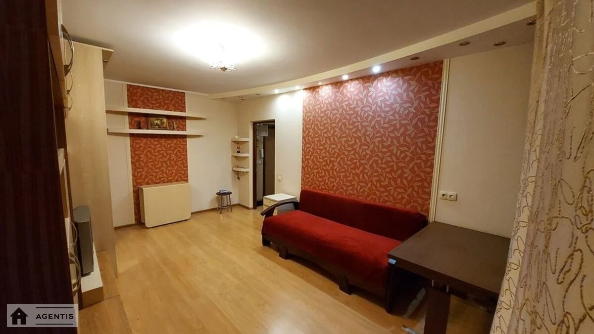 Сдам квартиру 2 комнаты, 51 m², 4 эт./9 этажей. 26, Архітектора Вербицького вул., Киев. 