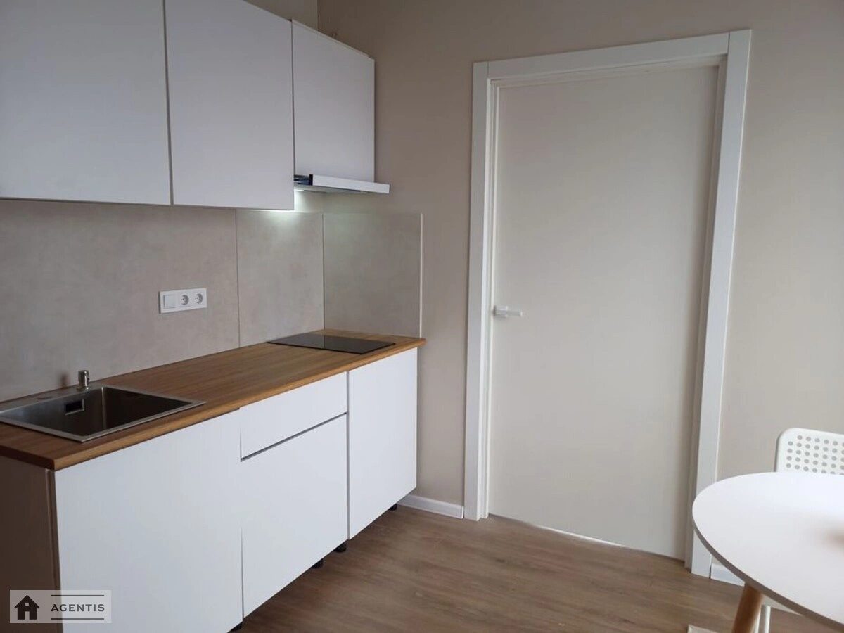 Здам квартиру 1 кімната, 32 m², 4 пов./4 поверхи. Лісорубна 4, Київ. 