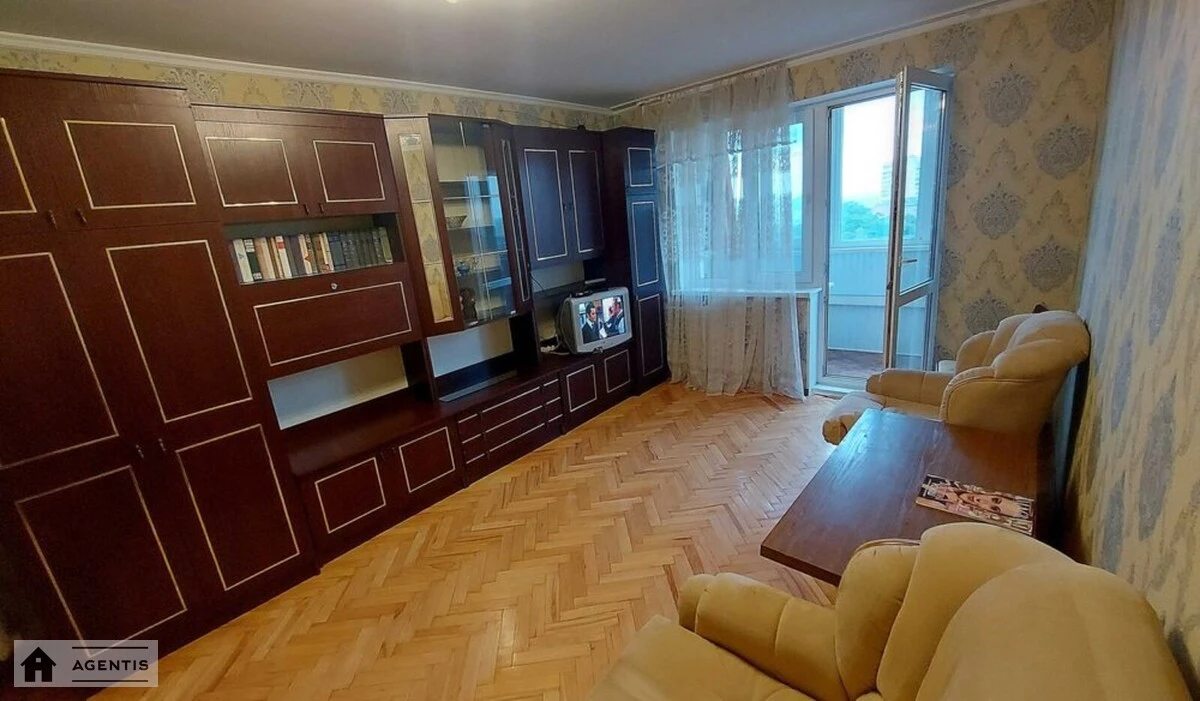 Сдам квартиру 2 комнаты, 56 m², 8 эт./12 этажей. 10, Бехтеревский 10, Киев. 