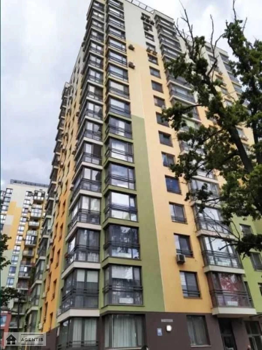 Сдам квартиру 3 комнаты, 93 m², 15 эт./17 этажей. 17, Анатолія Петрицького вул., Киев. 