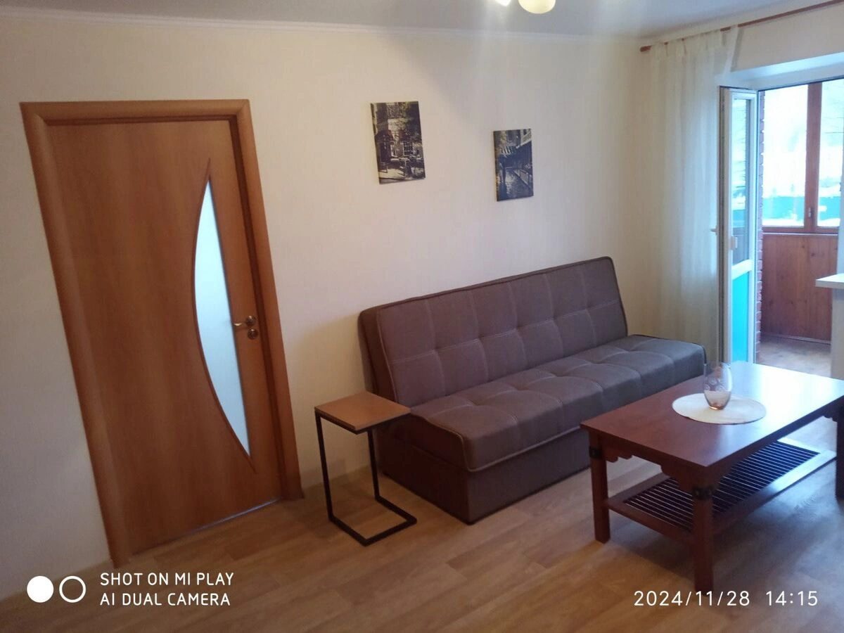 Apartments for sale 2 rooms, 45 m², 2nd fl./5 floors. 28, Degtyarivska 28, Kyiv. 