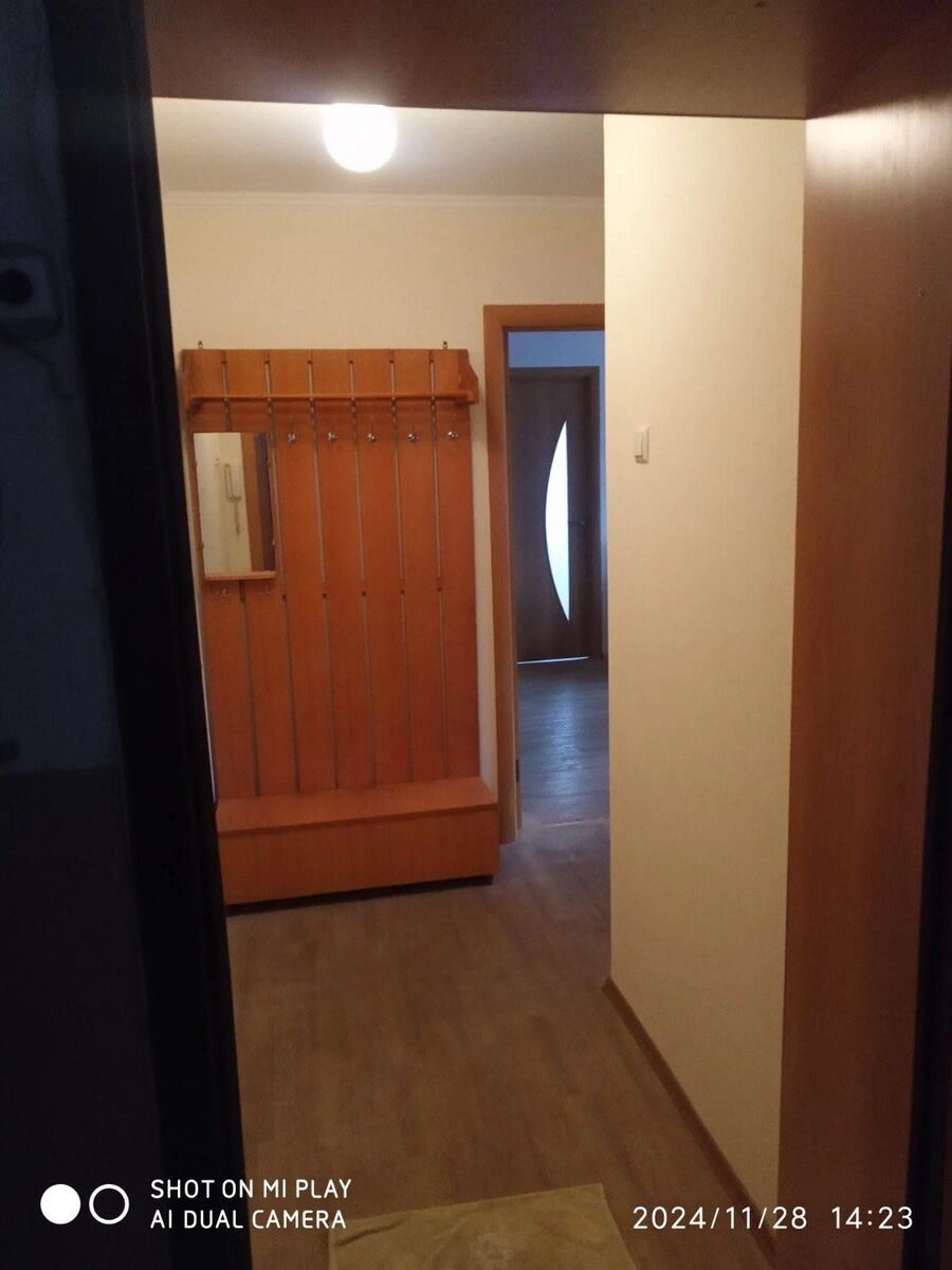 Apartments for sale 2 rooms, 45 m², 2nd fl./5 floors. 28, Degtyarivska 28, Kyiv. 