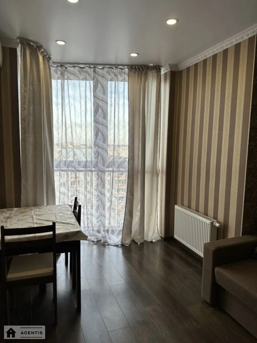 Apartment for rent 2 rooms, 51 m², 21st fl./25 floors. 2, Dragomanova 2, Kyiv. 