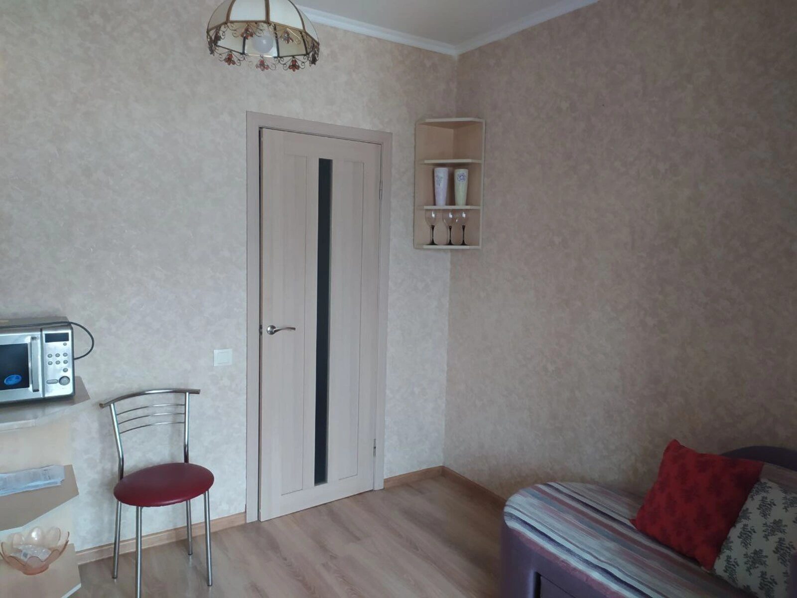 Apartments for sale 1 room, 39 m², 6th fl./6 floors. 11, Myru , Petropavlovskaya  Borshchahovka. 