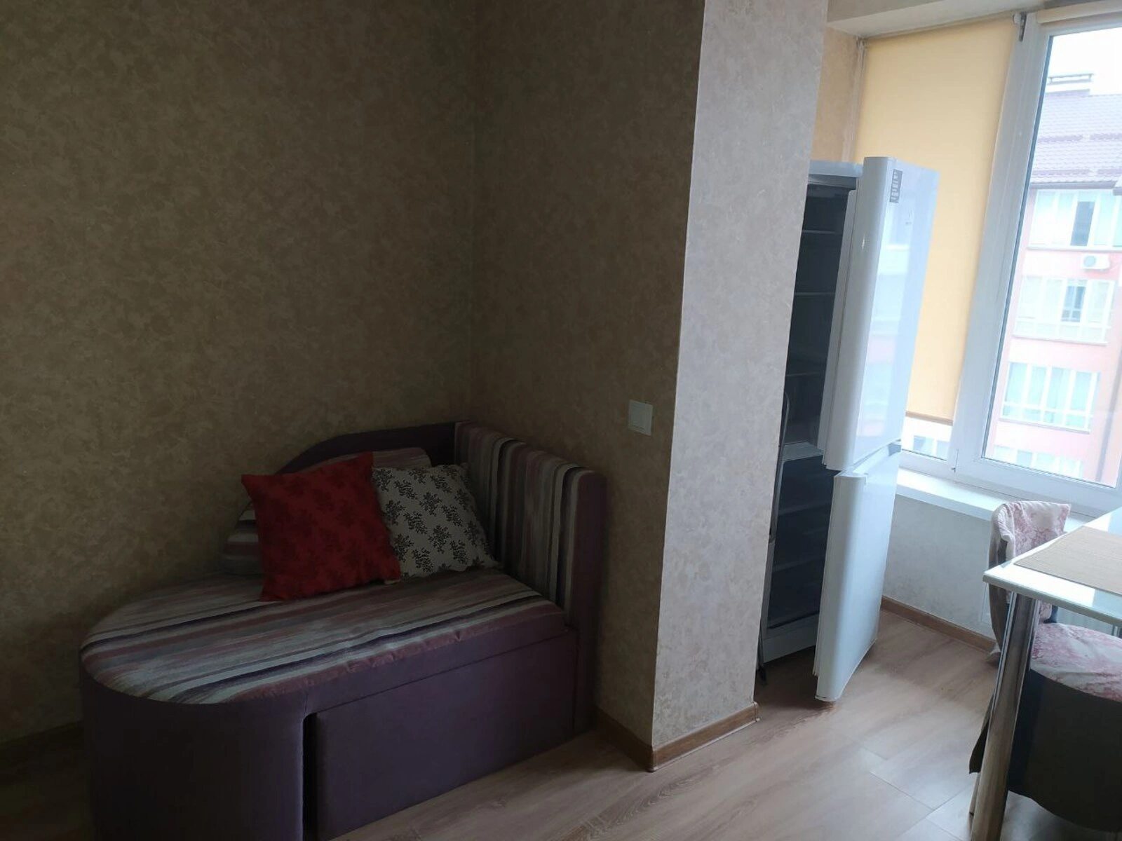 Apartments for sale 1 room, 39 m², 6th fl./6 floors. 11, Myru , Petropavlovskaya  Borshchahovka. 