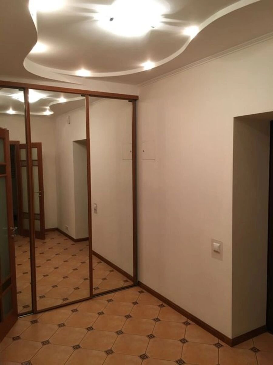 Сдам квартиру 1 комната, 50 m², 7 эт./10 этажей. Княжий Затон 4, Киев. 