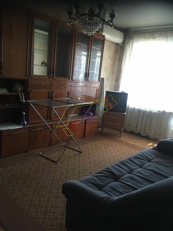 Продаж квартири. 3 rooms, 70 m², 2nd floor/9 floors. 67, Артема, Запоріжжя. 