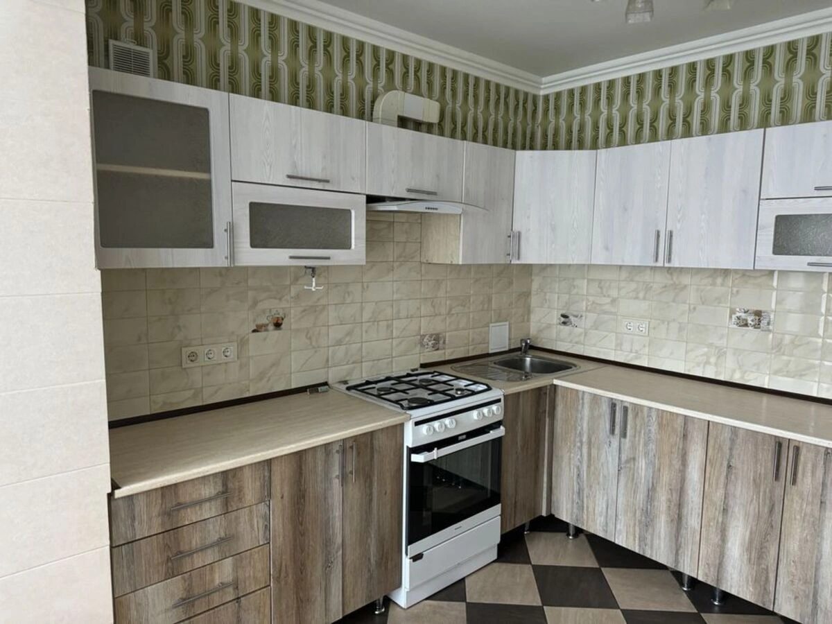 Apartments for sale 1 room, 41 m², 2nd fl./4 floors. 1, Voloshkova 1 , Petropavlovskaya  Borshchahovka. 