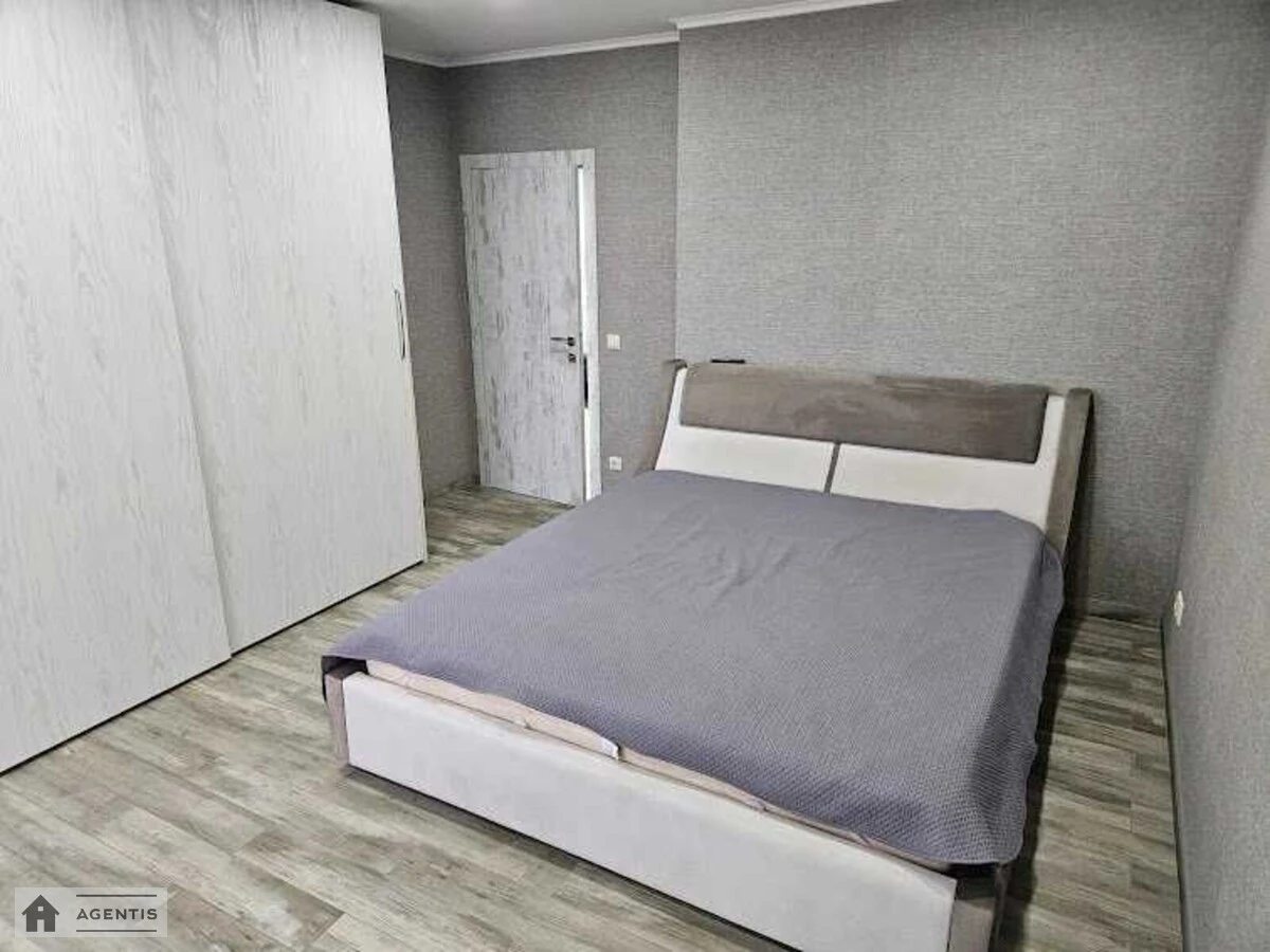 Сдам квартиру 1 комната, 66 m², 5 эт./24 этажа. 1, Миколи Ушакова вул., Киев. 