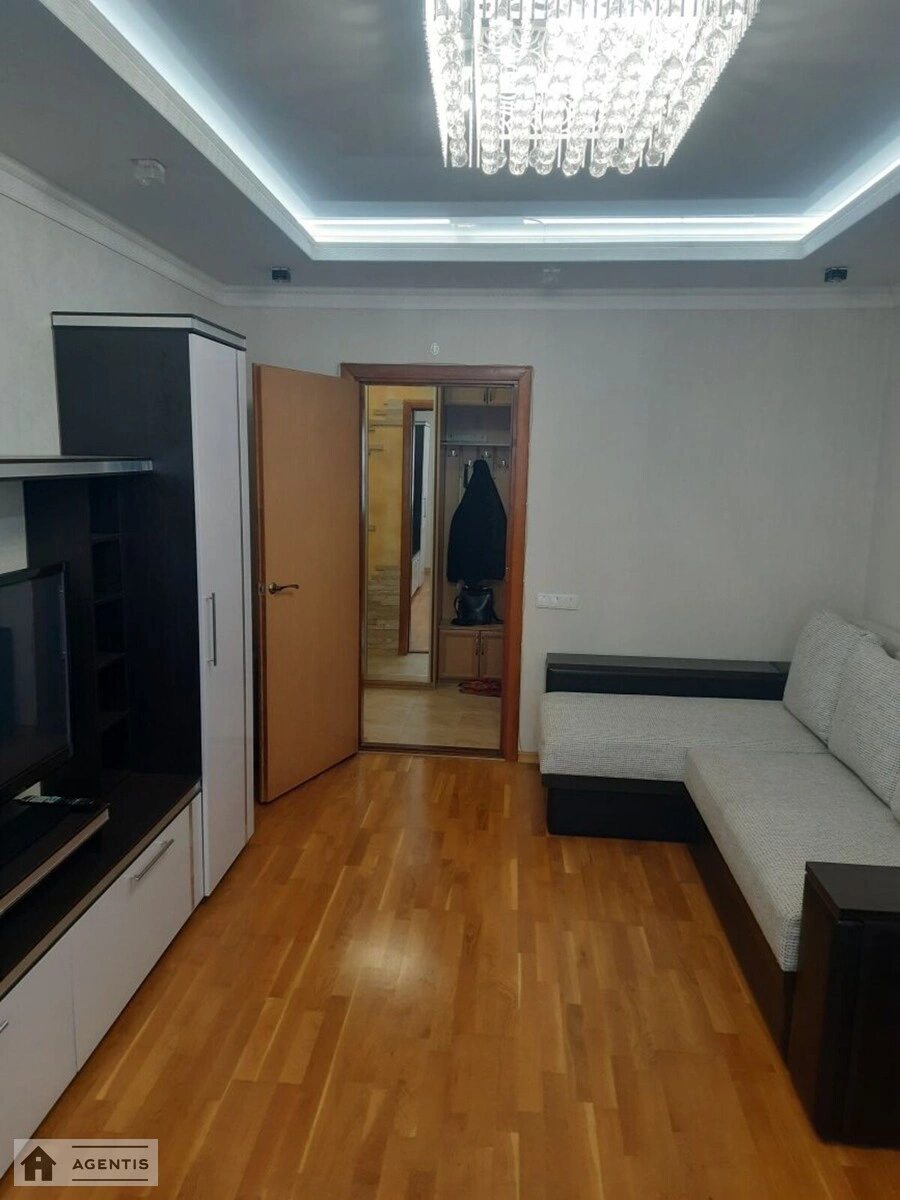 Сдам квартиру 2 комнаты, 64 m², 6 эт./16 этажей. Лесковская, Киев. 