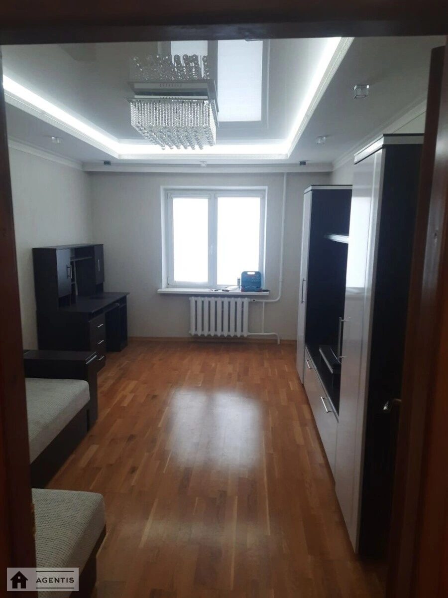 Сдам квартиру 2 комнаты, 64 m², 6 эт./16 этажей. Лесковская, Киев. 