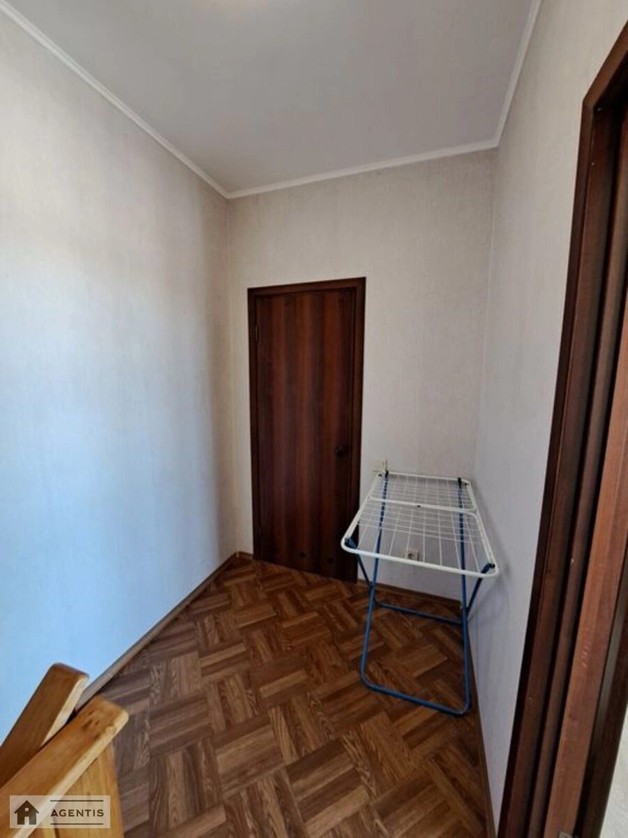 Apartment for rent 2 rooms, 58 m², 9th fl./10 floors. 56, Metrologichna 56, Kyiv. 