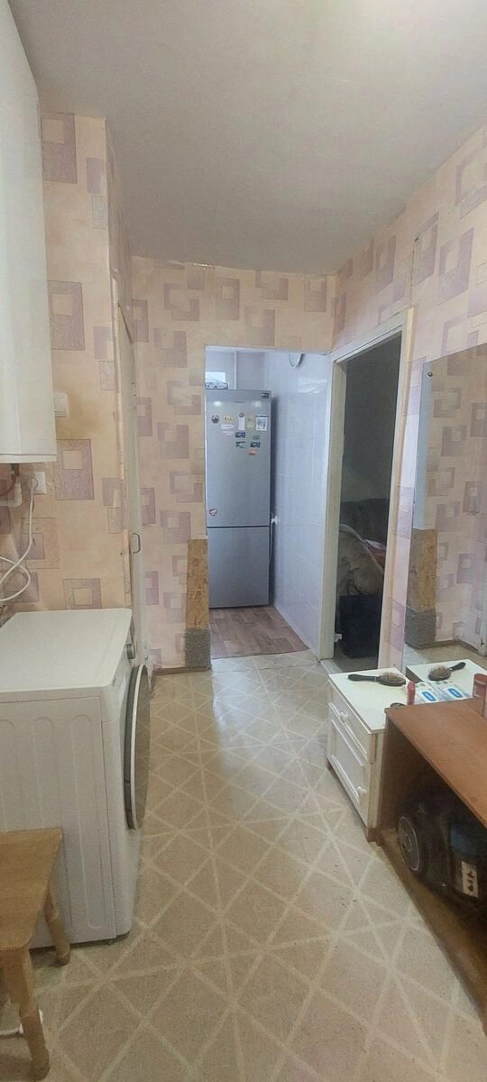 Продаж квартири 1 кімната, 32 m², 3 пов./9 поверхів. 14, Жуля Верна бульв. (Ромена Роллана), Київ. 