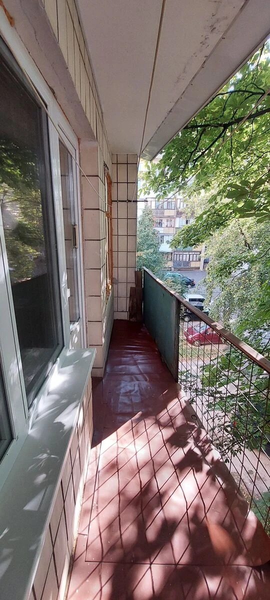 Apartments for sale 1 room, 32 m², 3rd fl./9 floors. 14, Zhulya Verna bulv. Romena Rollana, Kyiv. 