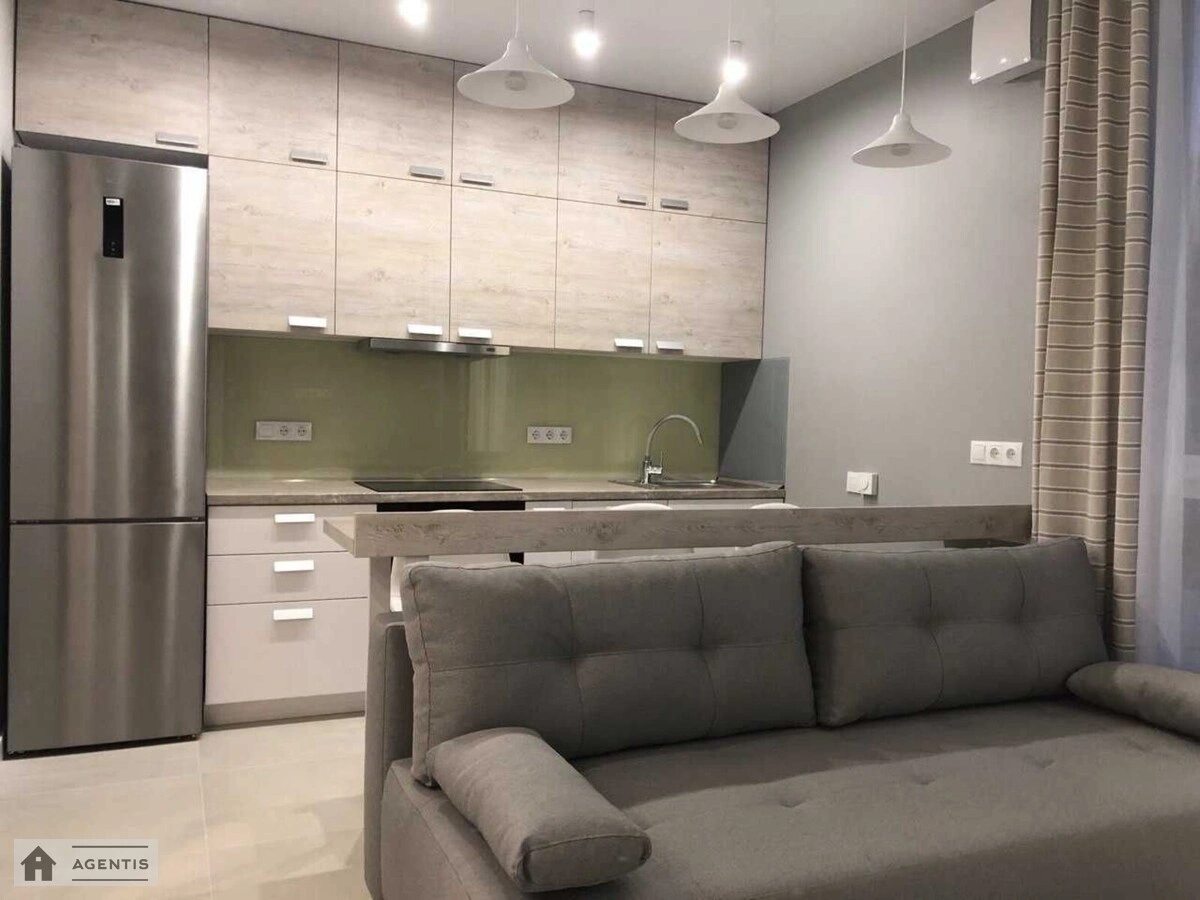 Здам квартиру 1 кімната, 31 m², 6 пов./10 поверхів. Салютна, Київ. 