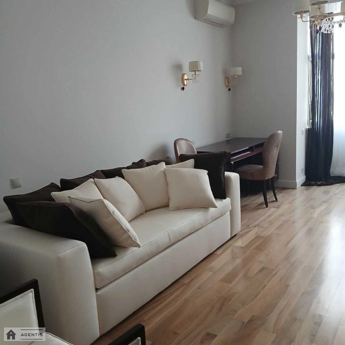 Apartment for rent 4 rooms, 258 m², 5th fl./11 floors. 14, Patorzhynskogo 14, Kyiv. 