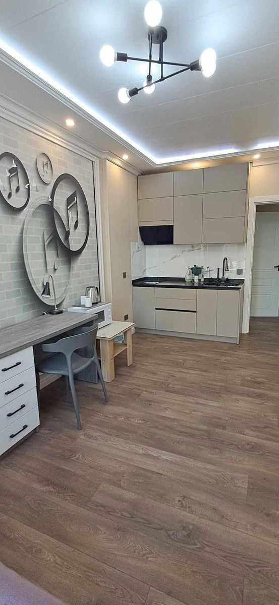 Здам квартиру 1 кімната, 32 m², 2 пов./25 поверхів. 56, Каховська 56, Київ. 