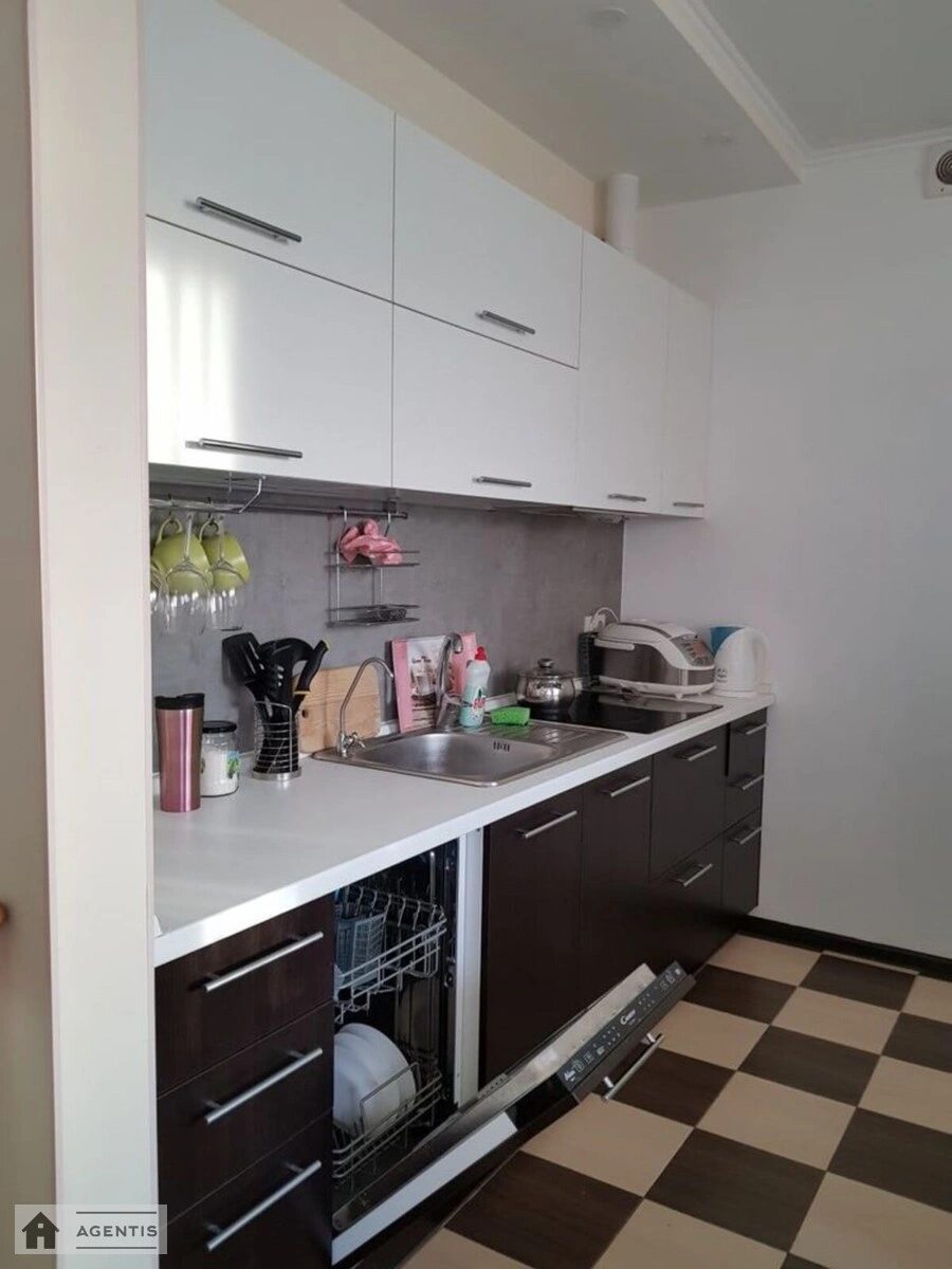 Apartment for rent 1 room, 50 m², 11th fl./21 floors. 4, Nyvska vul., Kyiv. 