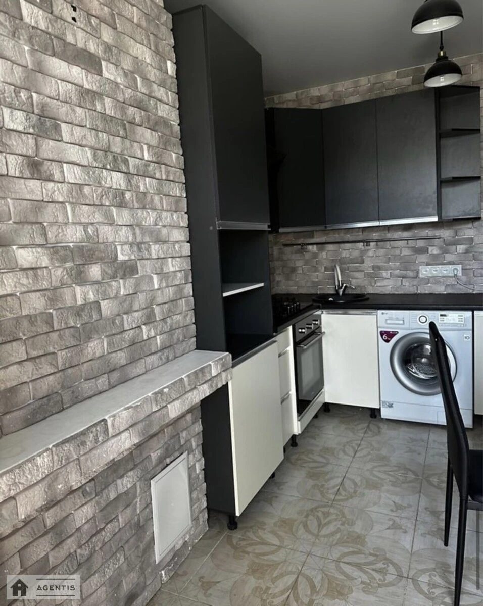 Здам квартиру 1 кімната, 38 m², 10 пов./12 поверхів. 61, Шалімова , Київ. 