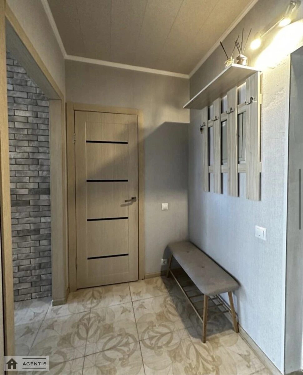 Сдам квартиру 1 комната, 38 m², 10 эт./12 этажей. 61, Шалімова , Киев. 