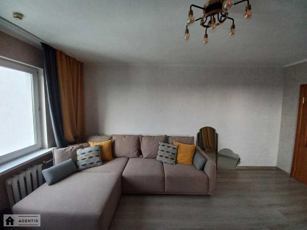 Apartment for rent 3 rooms, 95 m², 21st fl./22 floors. 13, Krakivska 13, Kyiv. 