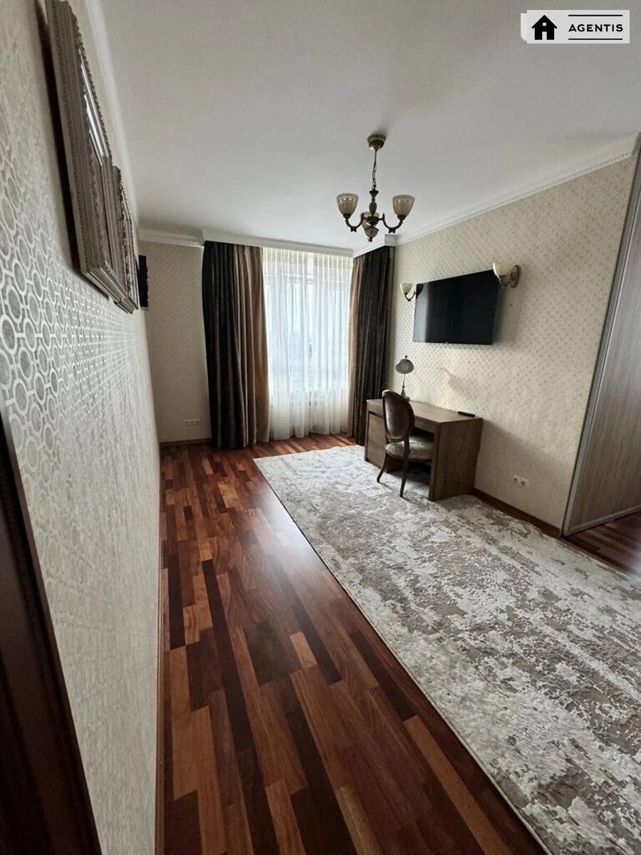 Apartment for rent 3 rooms, 111 m², 12th fl./25 floors. 4, Valeriya Lobanovskoho prosp. Chervonozoryanyy, Kyiv. 