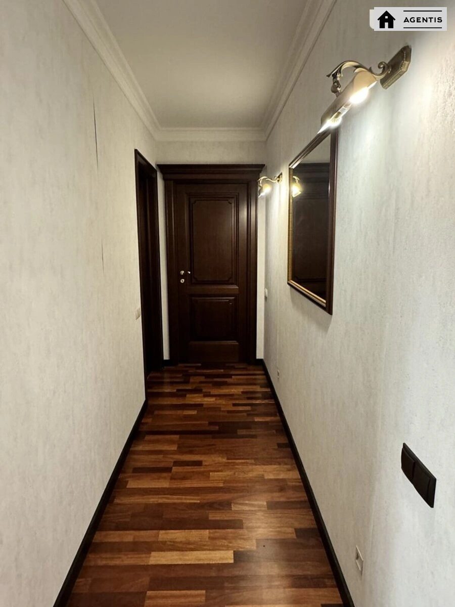 Apartment for rent 3 rooms, 111 m², 12th fl./25 floors. 4, Valeriya Lobanovskoho prosp. Chervonozoryanyy, Kyiv. 