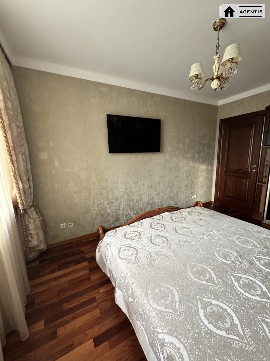 Apartment for rent 3 rooms, 111 m², 12th fl./25 floors. 4, Valeriya Lobanovskoho prosp. Chervonozoryanyy, Kyiv. 