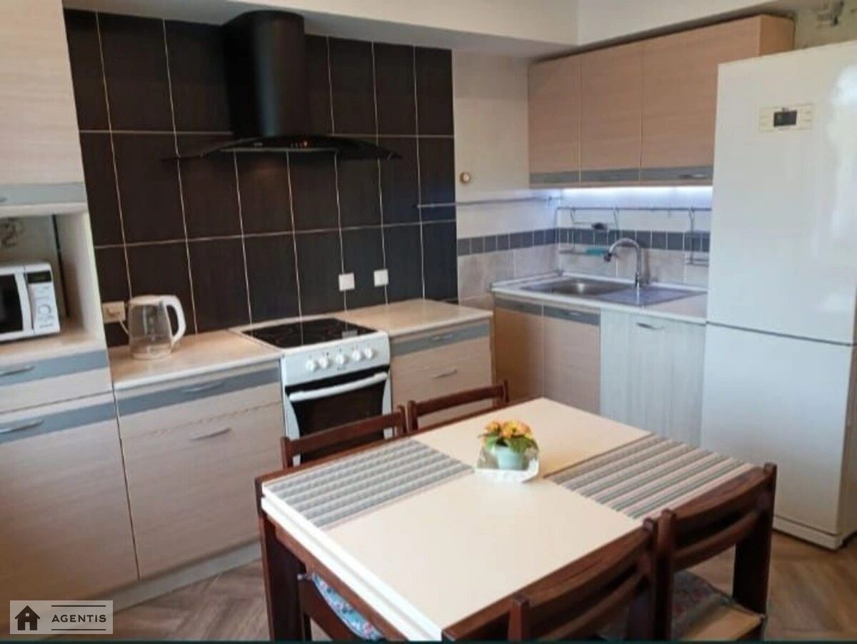 Apartment for rent 2 rooms, 71 m², 12th fl./17 floors. 25, Denysa Rachinskoho vul. Kombinatna, Kyiv. 