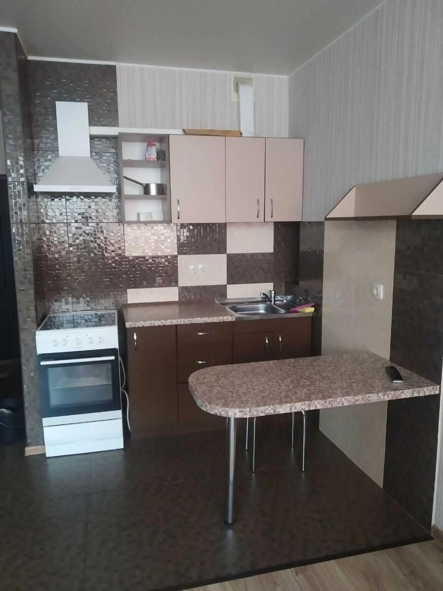 Apartment for rent 1 room, 31 m², 13th fl./16 floors. 15, Kharkivske 15, Kyiv. 