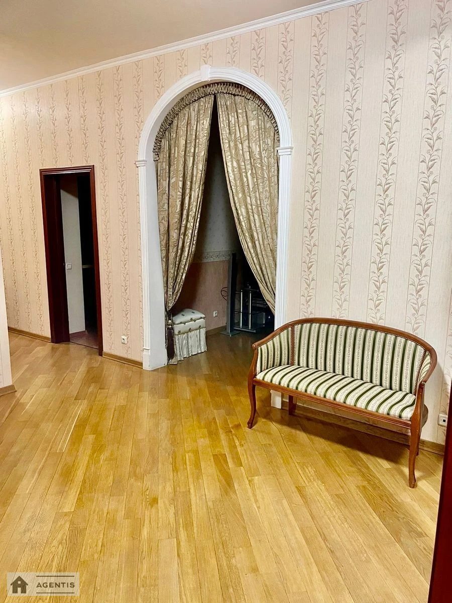 Apartment for rent 3 rooms, 120 m², 5th fl./23 floors. 30, Lesi Ukrayinky 30, Kyiv. 