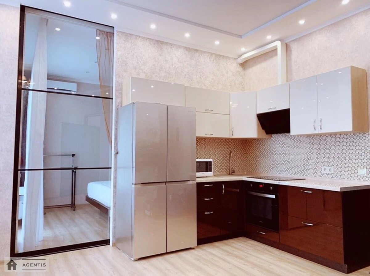 Сдам квартиру 1 комната, 48 m², 24 эт./25 этажей. 1, Заречная 1, Киев. 