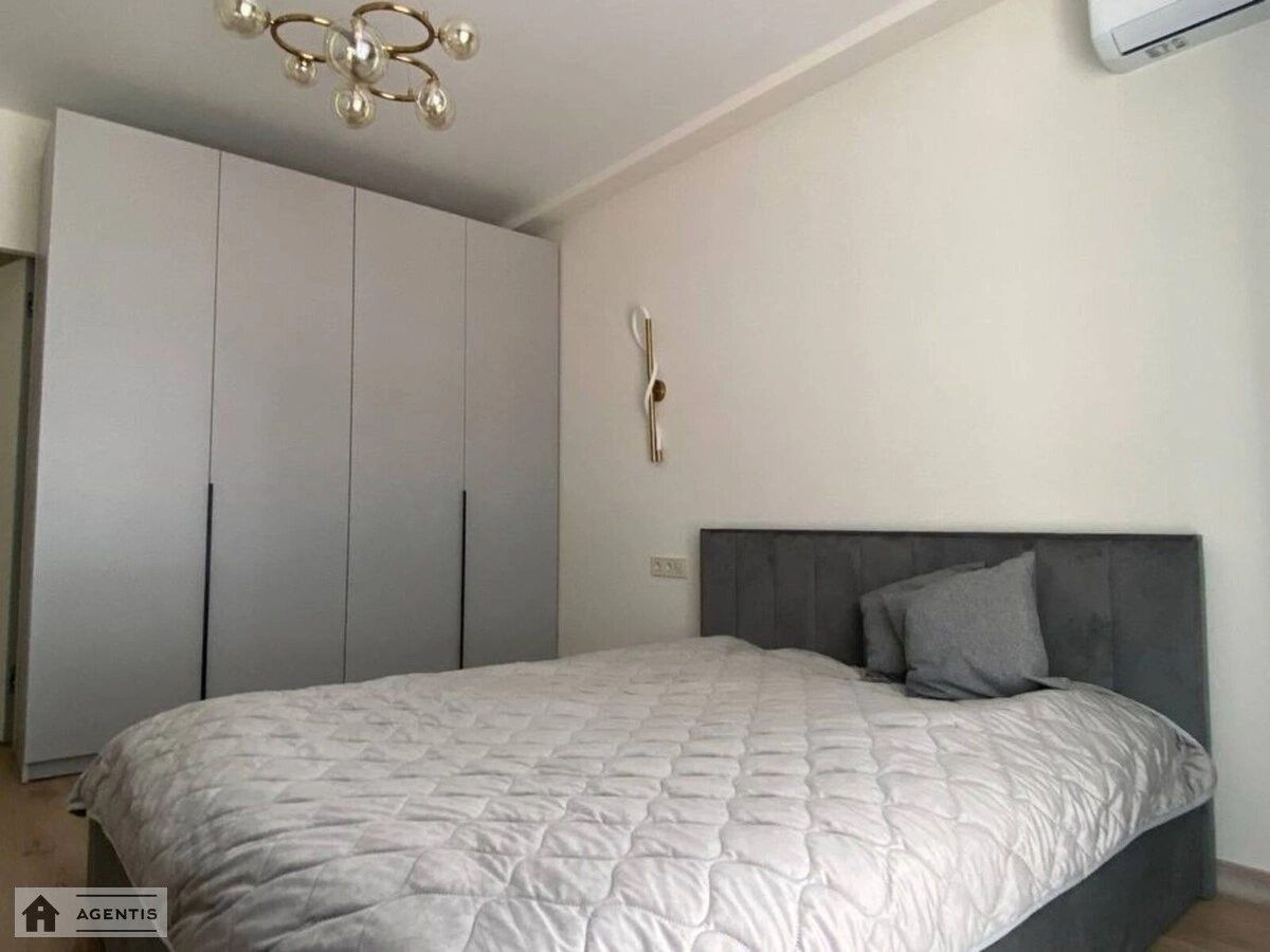 Apartment for rent 1 room, 41 m², 2nd fl./21 floors. Mykhayla Maksymovycha vul. Onufriya Trutenka, Kyiv. 