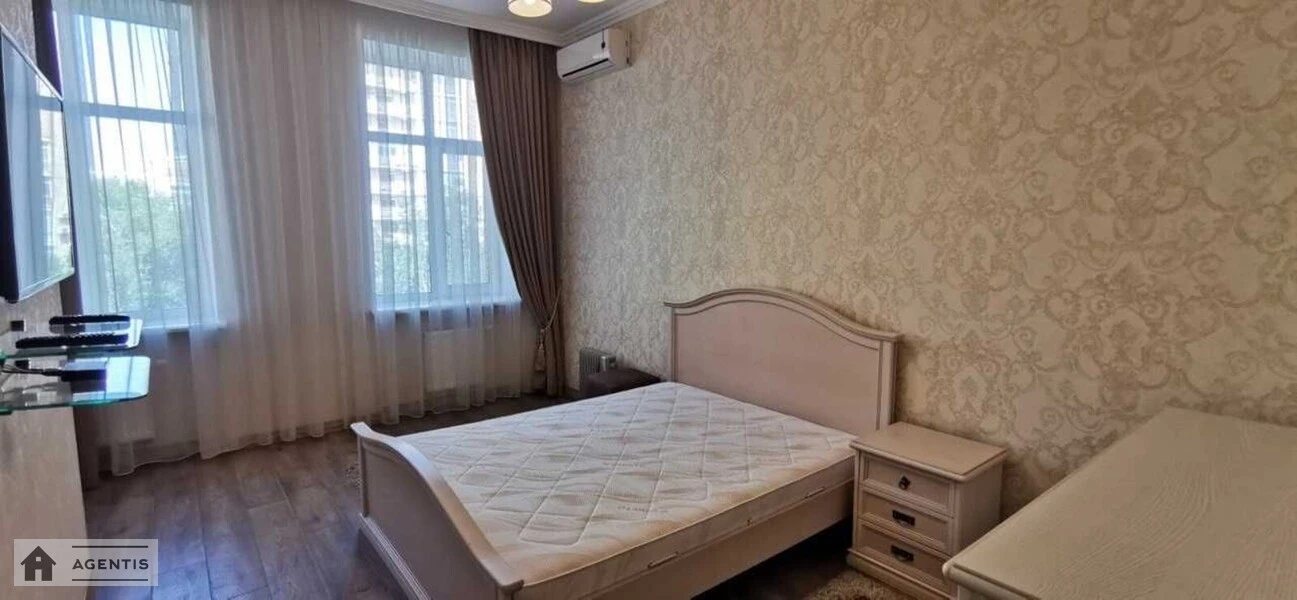 Apartment for rent 3 rooms, 120 m², 4th fl./14 floors. 66, Dmytrivska 66, Kyiv. 