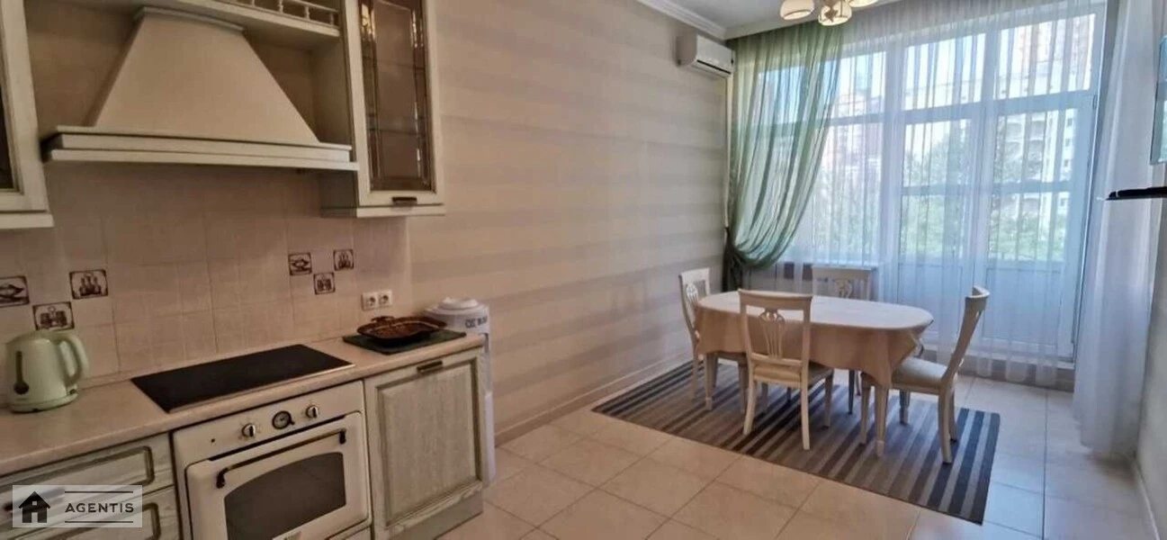 Apartment for rent 3 rooms, 120 m², 4th fl./14 floors. 66, Dmytrivska 66, Kyiv. 