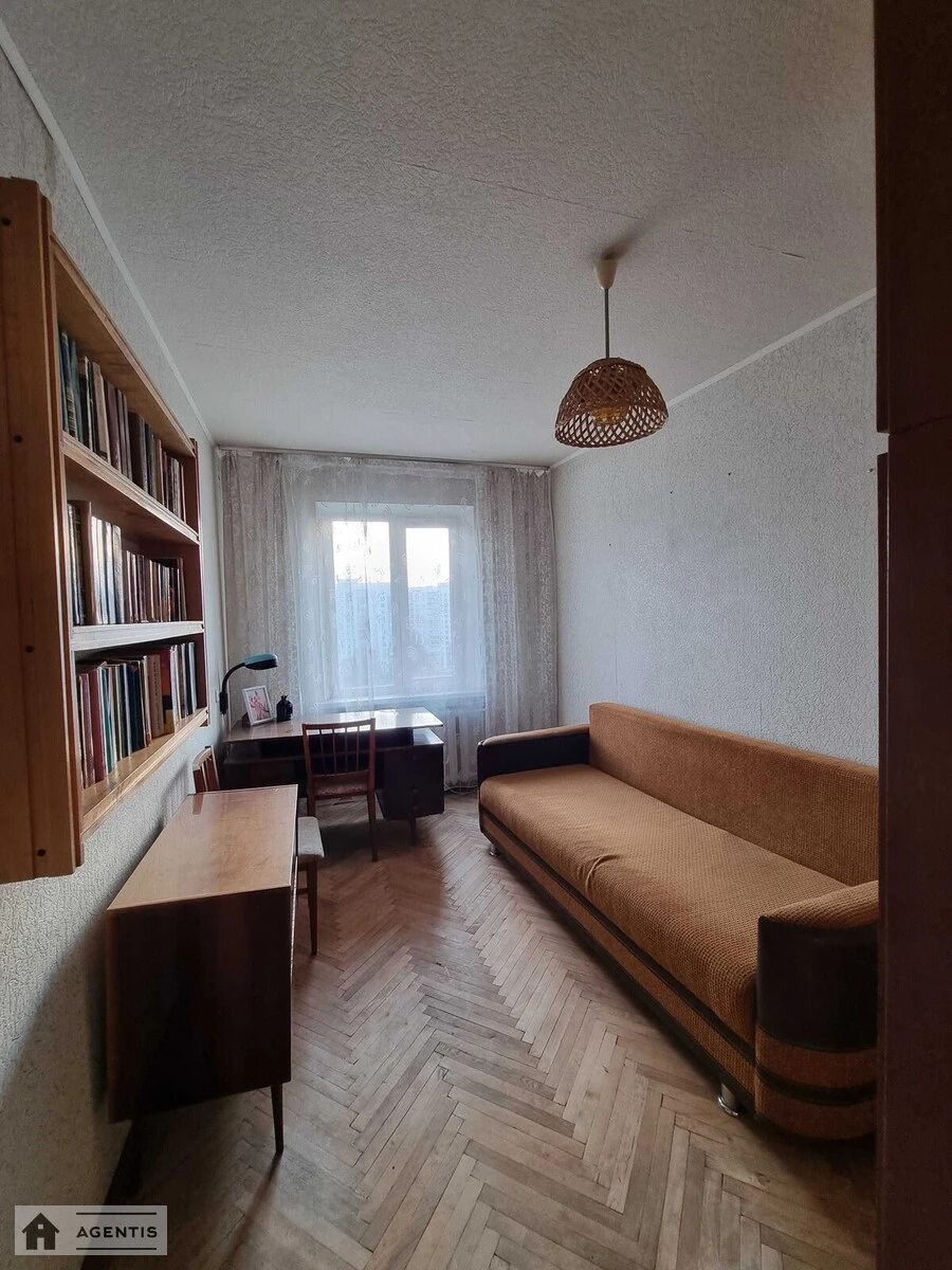 Apartment for rent 3 rooms, 67 m², 12th fl./12 floors. 3, Malyshka vul., Kyiv. 