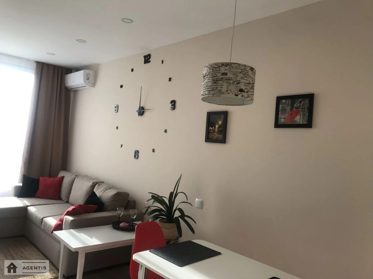 Apartment for rent 2 rooms, 50 m², 23rd fl./25 floors. 20, Solomyanska vul., Kyiv. 