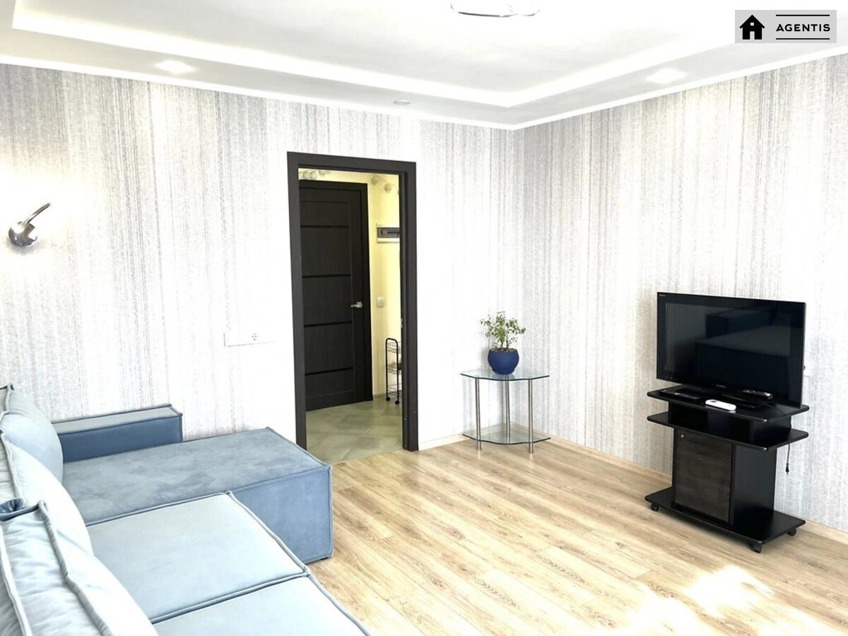 Apartment for rent 2 rooms, 51 m², 6th fl./9 floors. 25, Obolonska 25, Kyiv. 