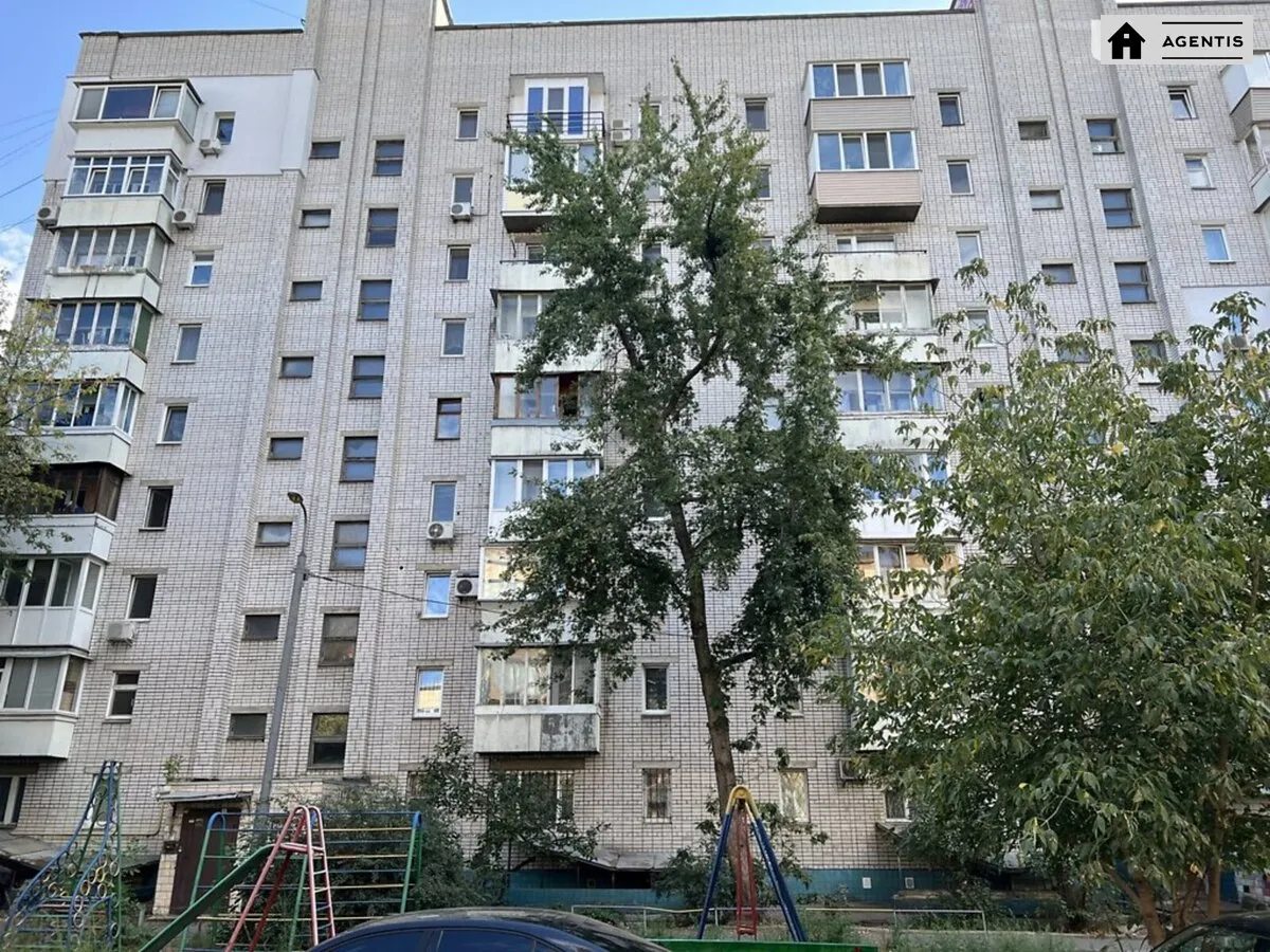 Apartment for rent 2 rooms, 51 m², 6th fl./9 floors. 25, Obolonska 25, Kyiv. 