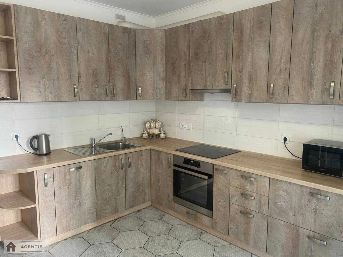 Здам квартиру 1 кімната, 46 m², 4 пов./15 поверхів. 67, Берестейський просп. (Перемоги), Київ. 