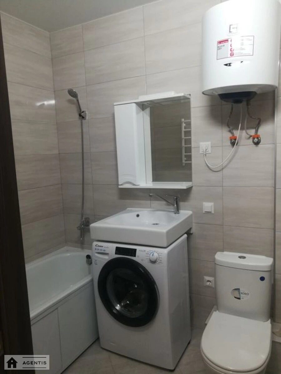 Сдам квартиру 1 комната, 30 m², 12 эт./26 этажей. 73, Полевая 73, Киев. 